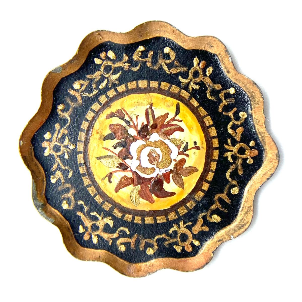 Black Plate with&nbsp;Rose